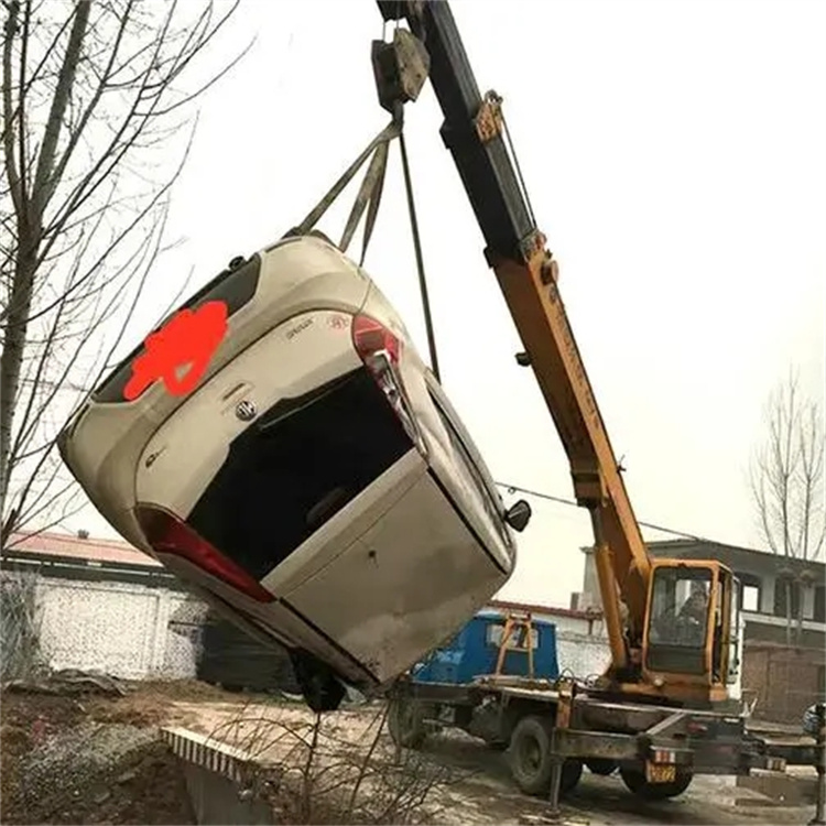 钦南吊车救援小汽车怎么吊